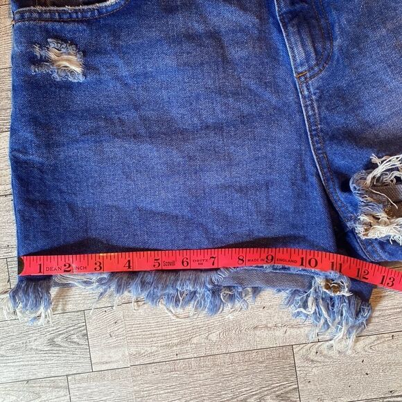 Primark, Ultra High Rise, Distressed Denim, Mom Shorts - Picture 13 of 16